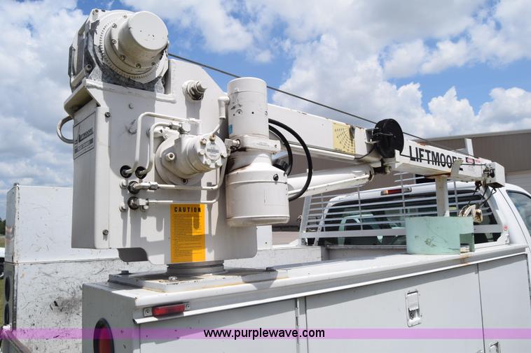 image for item K6525 2000 Ford F250 Super Duty XL utility truck