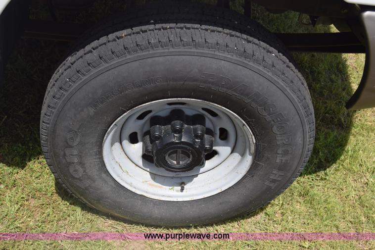 image for item K6525 2000 Ford F250 Super Duty XL utility truck