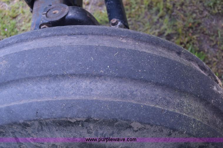 image for item K6526 2006 John Deere 5425 tractor