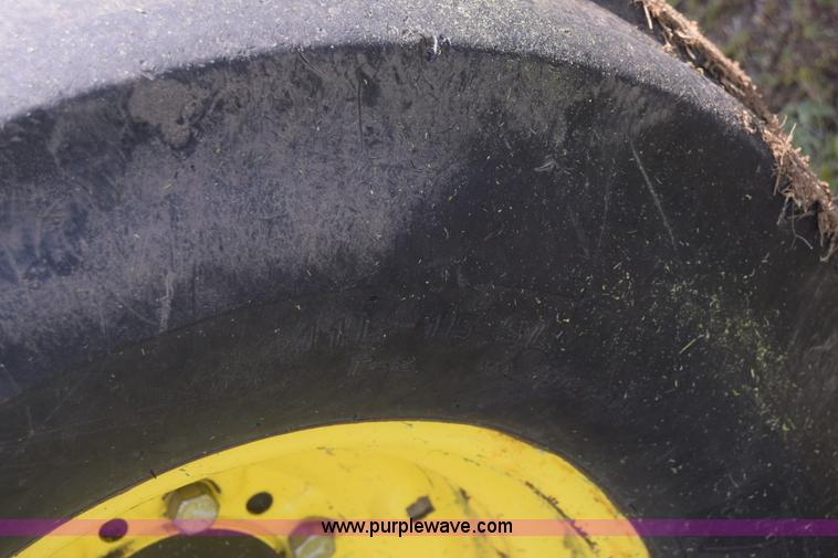 image for item K6526 2006 John Deere 5425 tractor