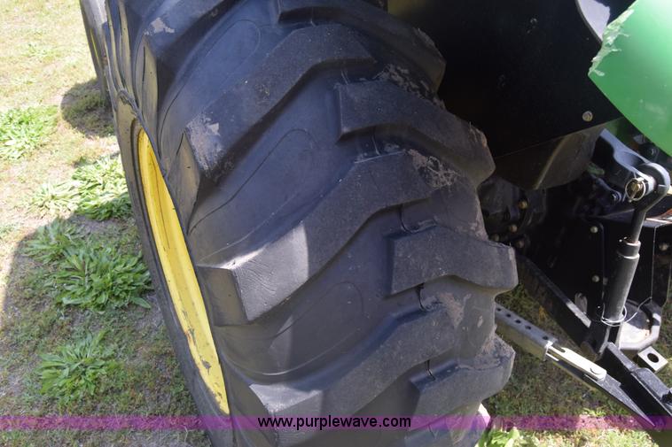 image for item K6526 2006 John Deere 5425 tractor