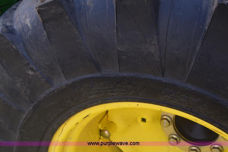 image for item K6526 2006 John Deere 5425 tractor