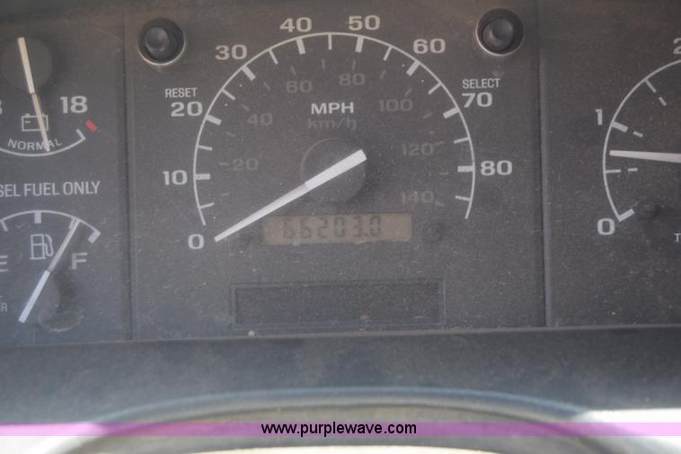 image for item K6527 1997 Ford 450 dump flatbed truck