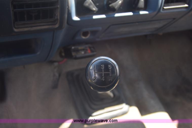 image for item K6527 1997 Ford 450 dump flatbed truck