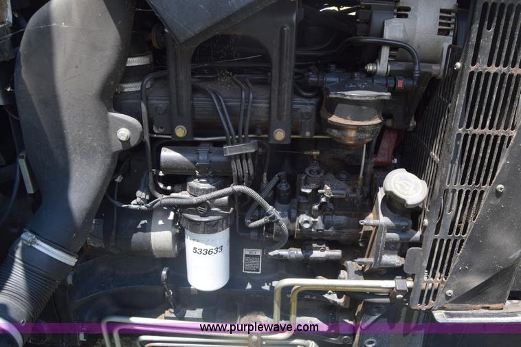 image for item K6528 2002 New Holland TS90 tractor