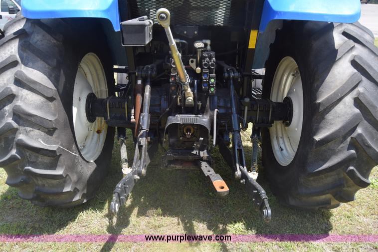 image for item K6528 2002 New Holland TS90 tractor