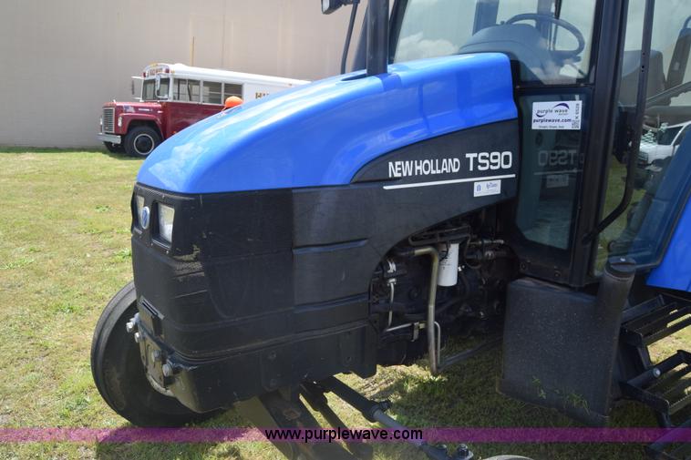 image for item K6528 2002 New Holland TS90 tractor