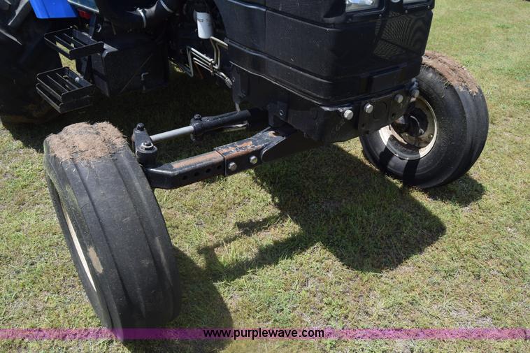 image for item K6528 2002 New Holland TS90 tractor