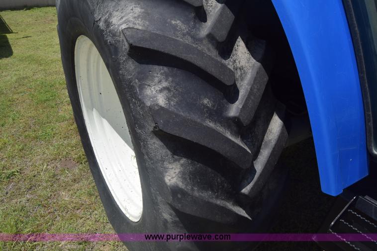 image for item K6528 2002 New Holland TS90 tractor