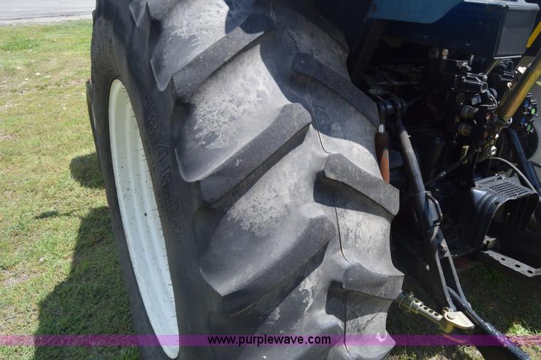 image for item K6528 2002 New Holland TS90 tractor