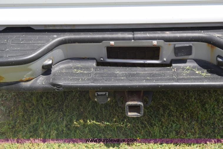 image for item K6530 2002 Chevrolet Silverado 1500 pickup truck