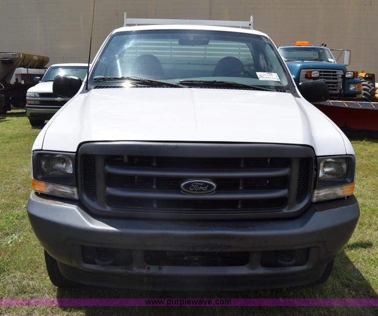 image for item K6531 2002 Ford F250 Super Duty XL utility truck