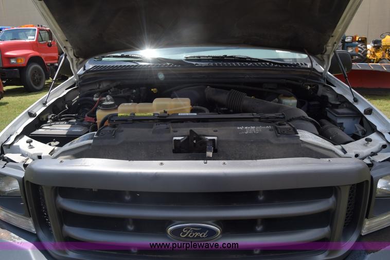 image for item K6531 2002 Ford F250 Super Duty XL utility truck