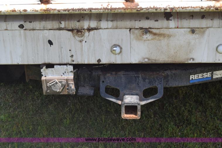 image for item K6531 2002 Ford F250 Super Duty XL utility truck