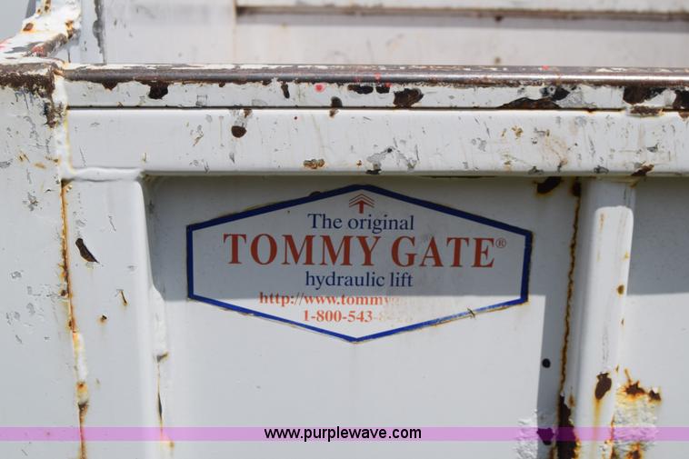 image for item K6531 2002 Ford F250 Super Duty XL utility truck