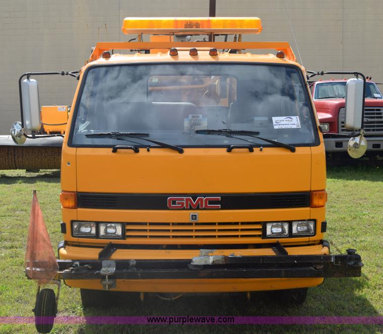 image for item K6534 1994 GMC W5 paint striper truck
