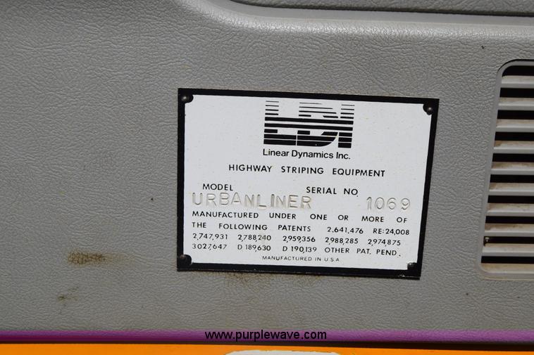 image for item K6534 1994 GMC W5 paint striper truck