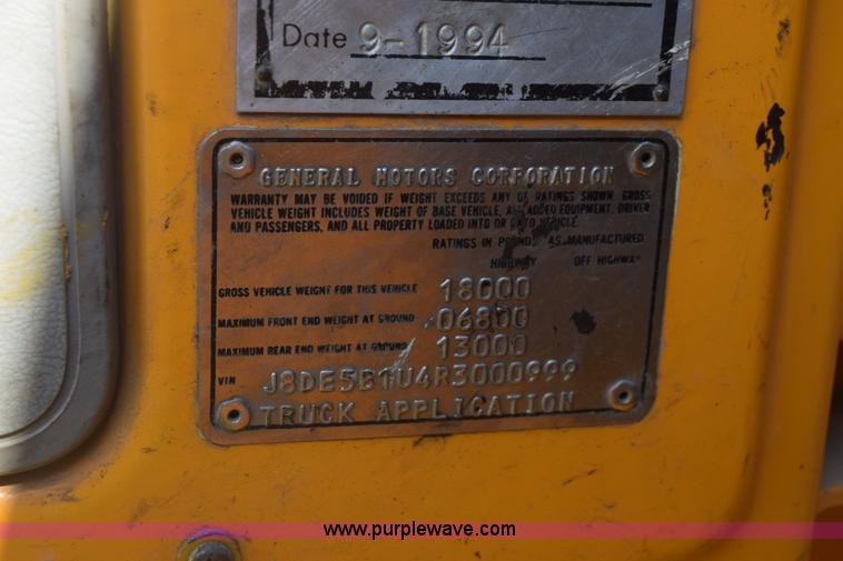 image for item K6534 1994 GMC W5 paint striper truck