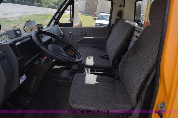 image for item K6534 1994 GMC W5 paint striper truck