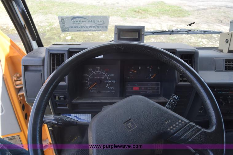 image for item K6534 1994 GMC W5 paint striper truck