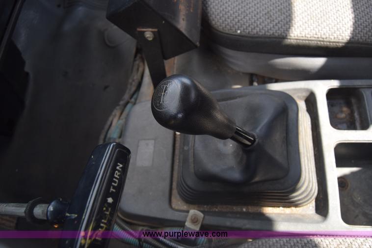 image for item K6534 1994 GMC W5 paint striper truck