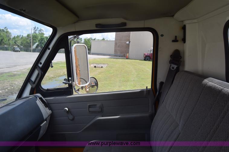 image for item K6534 1994 GMC W5 paint striper truck