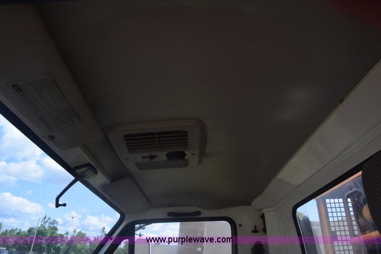 image for item K6534 1994 GMC W5 paint striper truck