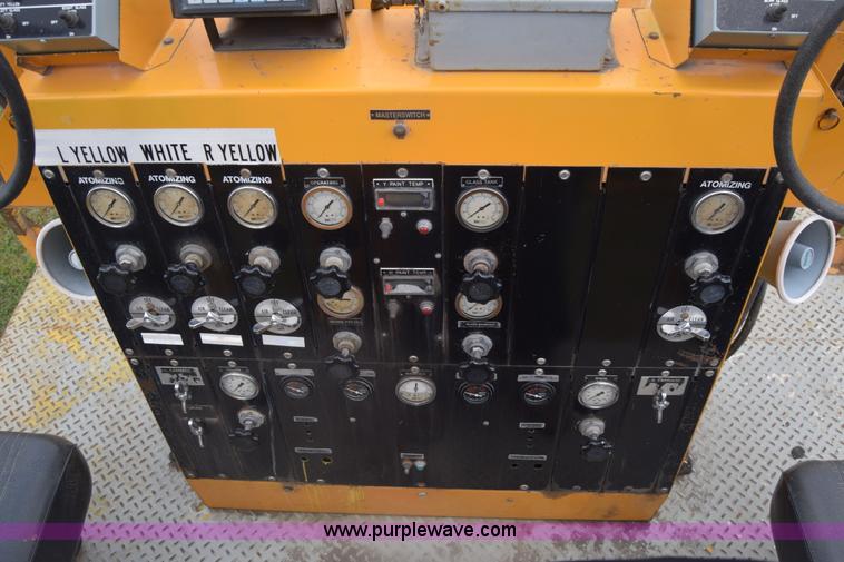 image for item K6534 1994 GMC W5 paint striper truck