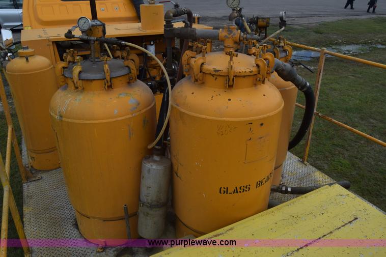 image for item K6534 1994 GMC W5 paint striper truck