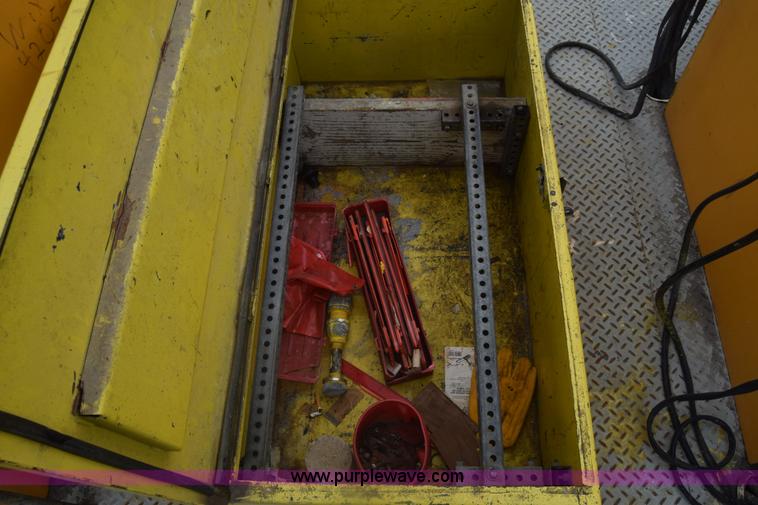 image for item K6534 1994 GMC W5 paint striper truck