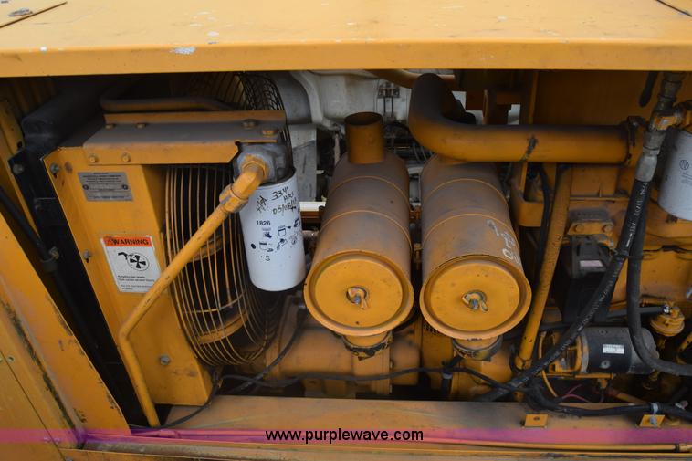 image for item K6534 1994 GMC W5 paint striper truck