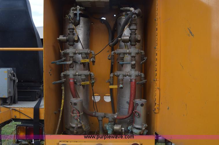 image for item K6534 1994 GMC W5 paint striper truck