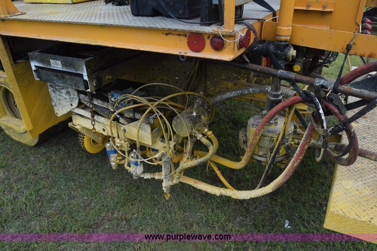 image for item K6534 1994 GMC W5 paint striper truck