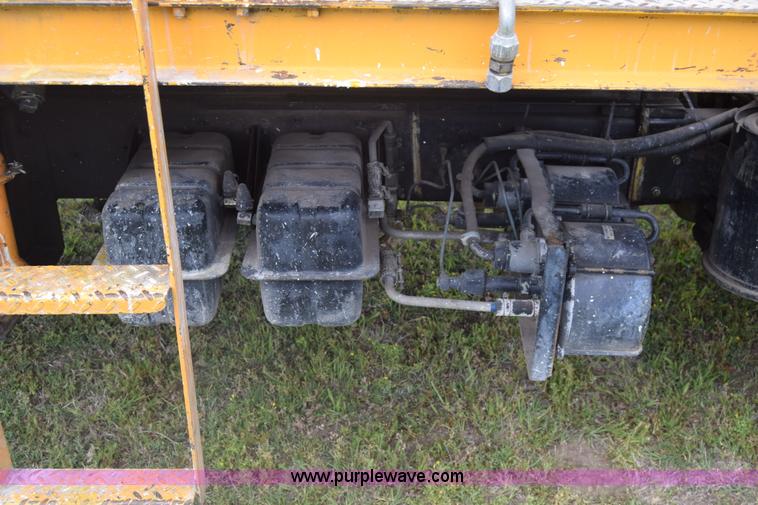 image for item K6534 1994 GMC W5 paint striper truck