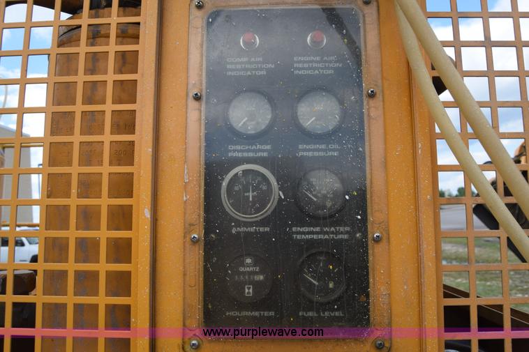 image for item K6534 1994 GMC W5 paint striper truck