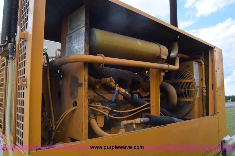 image for item K6534 1994 GMC W5 paint striper truck