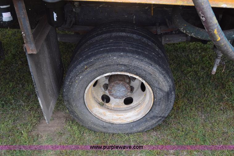 image for item K6534 1994 GMC W5 paint striper truck