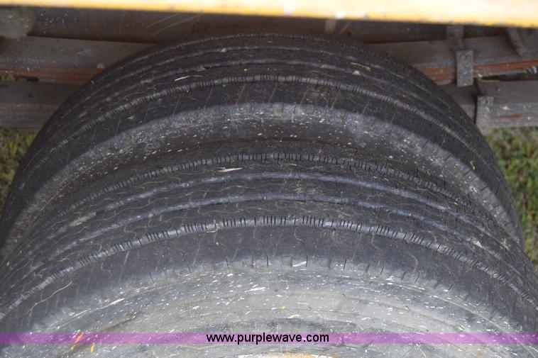 image for item K6534 1994 GMC W5 paint striper truck