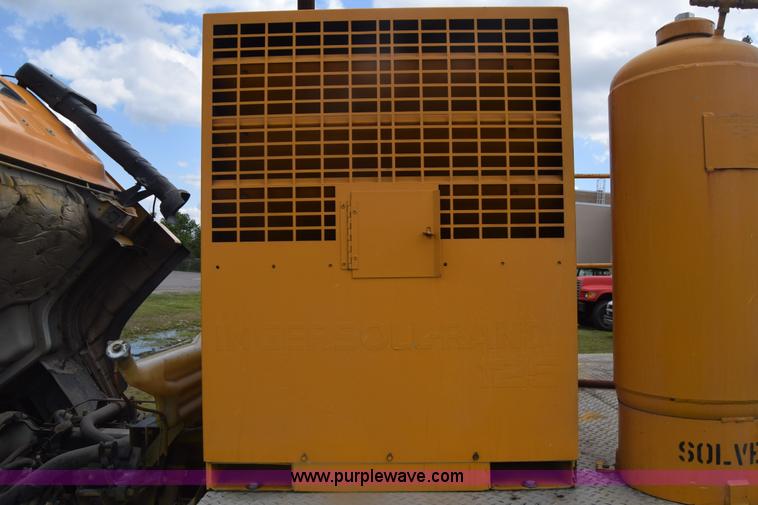 image for item K6534 1994 GMC W5 paint striper truck