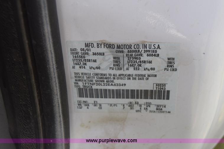 image for item K6536 2002 Ford F250 Super Duty XL utility truck