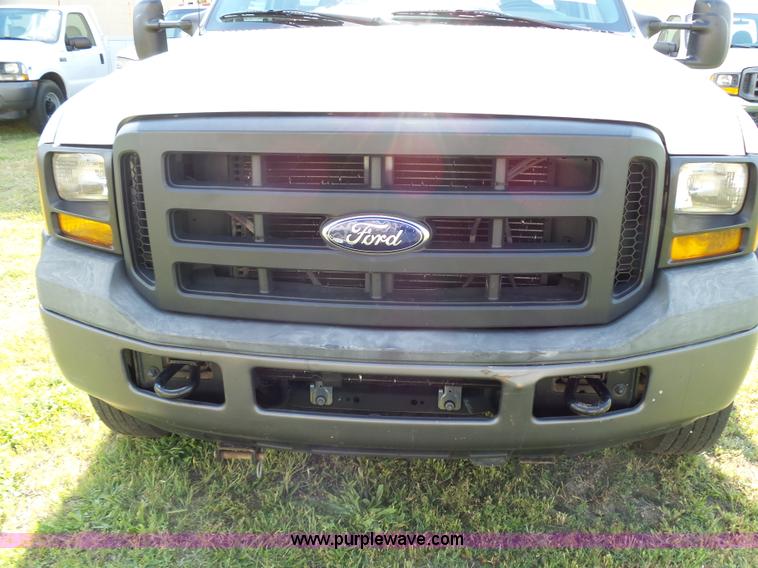 image for item K6538 2007 Ford F450 Super Duty XL dump flatbed truck