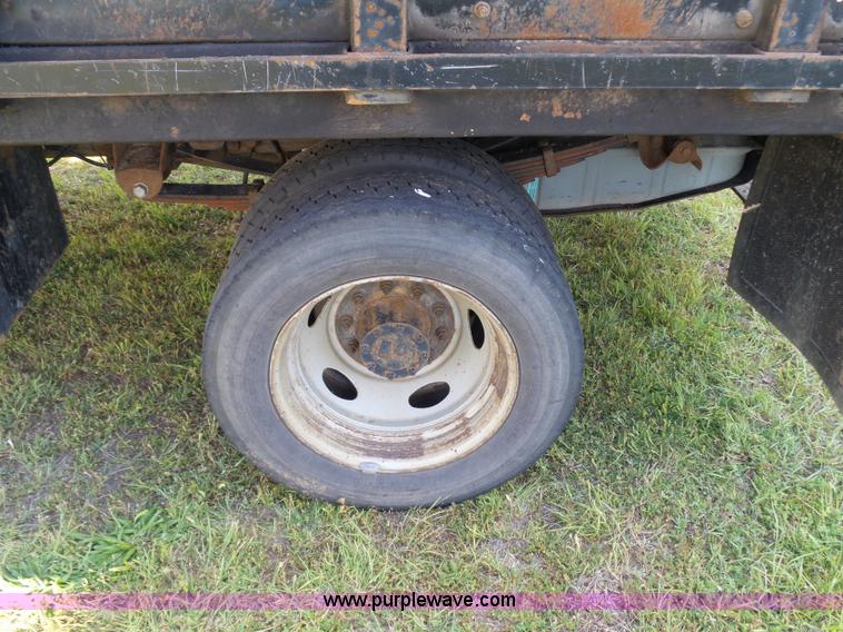 image for item K6538 2007 Ford F450 Super Duty XL dump flatbed truck