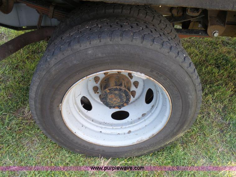 image for item K6538 2007 Ford F450 Super Duty XL dump flatbed truck