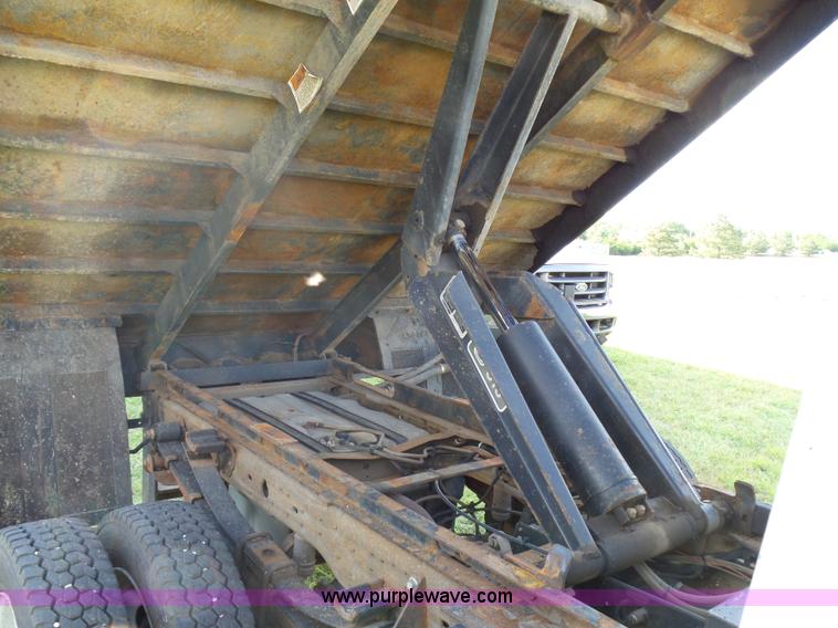 image for item K6538 2007 Ford F450 Super Duty XL dump flatbed truck