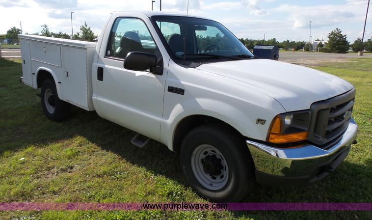 image for item K6539 2000 Ford F250 Super Duty XL utility truck