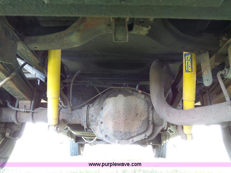 image for item K6539 2000 Ford F250 Super Duty XL utility truck