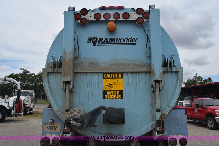 image for item K7283 1992 Ford L8000 vacuum truck