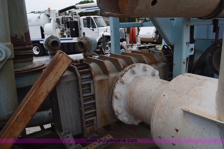 image for item K7283 1992 Ford L8000 vacuum truck