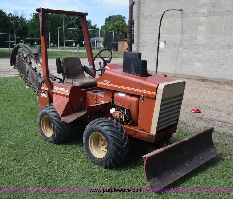 image for item K7313 Ditch Witch 2300 trencher