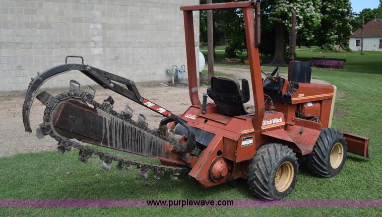 image for item K7313 Ditch Witch 2300 trencher